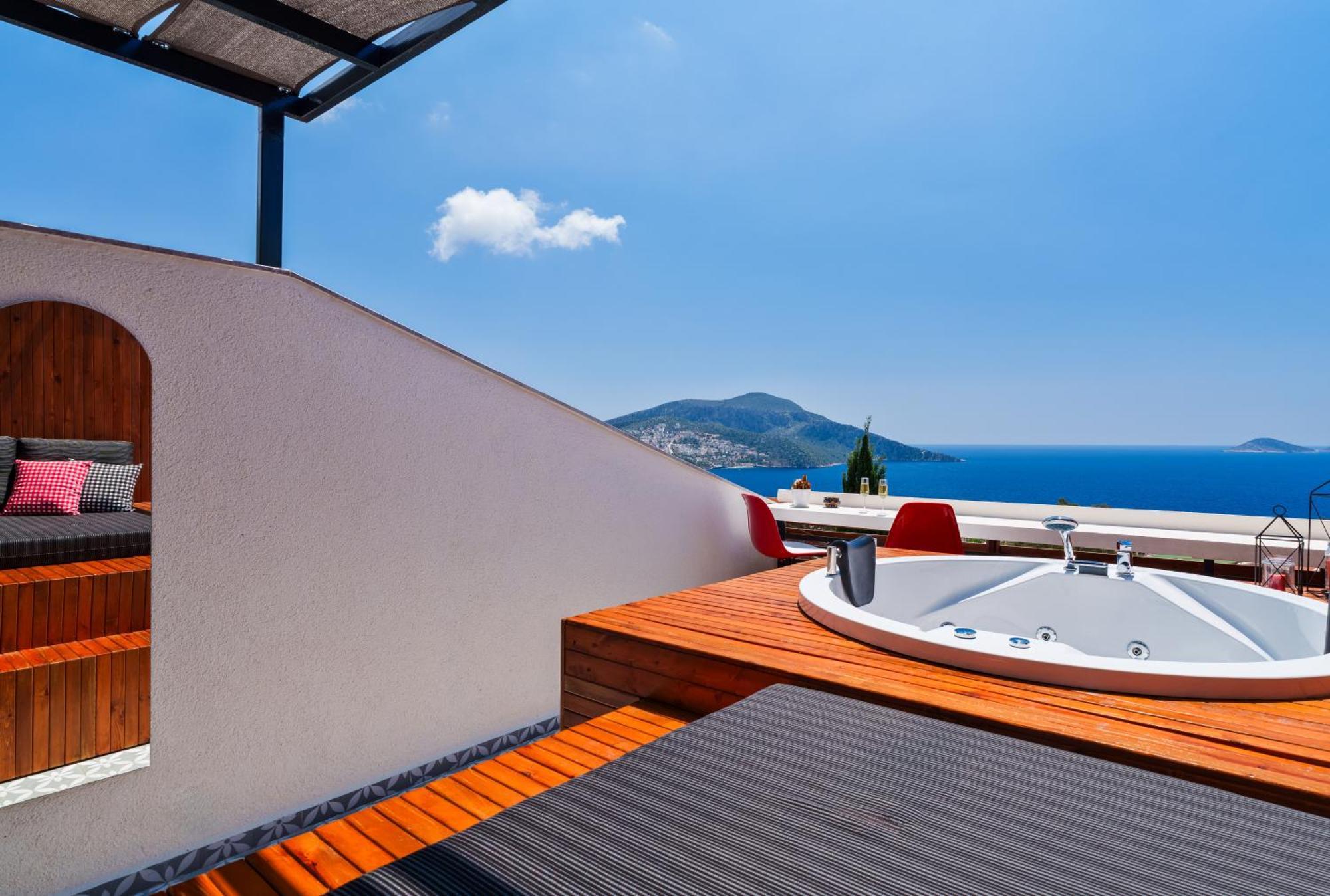 Lupia Hotel *