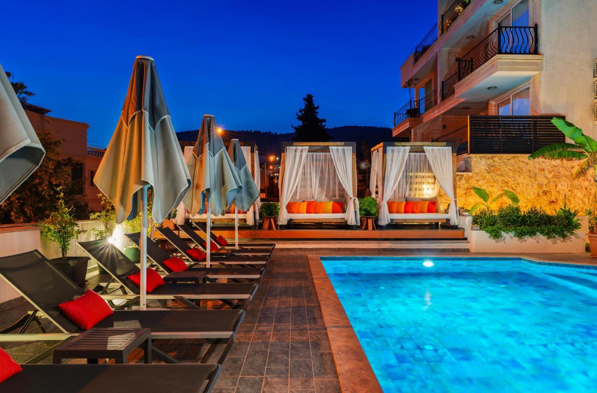 Lupia Hotel *