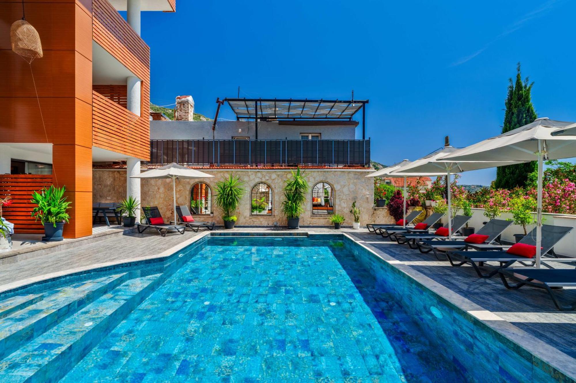 Otel Lupia *