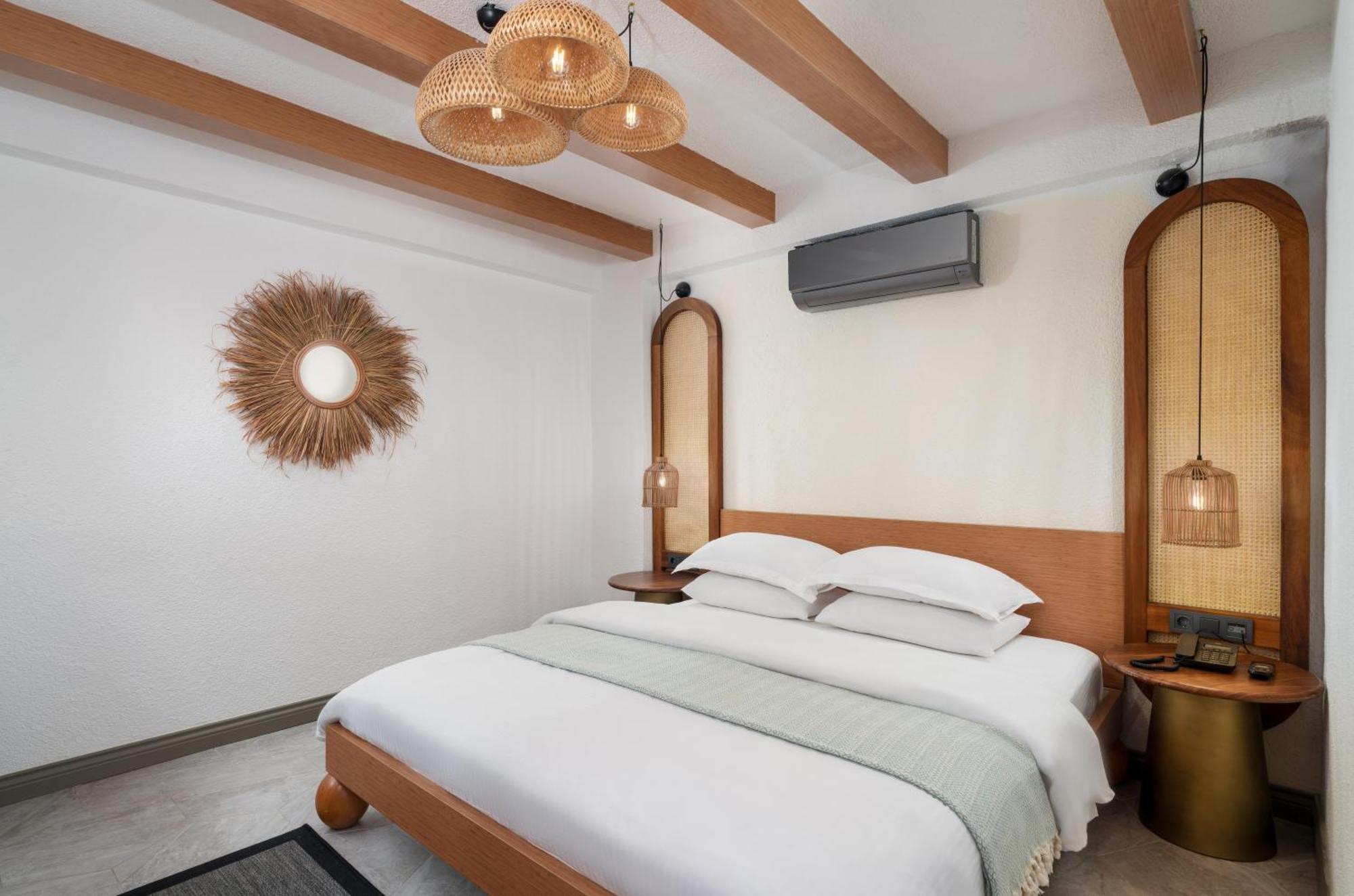 Lupia Otel *